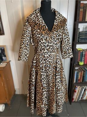 Trashy Diva coat dress, leopard print, 2 button closure, white satin lining